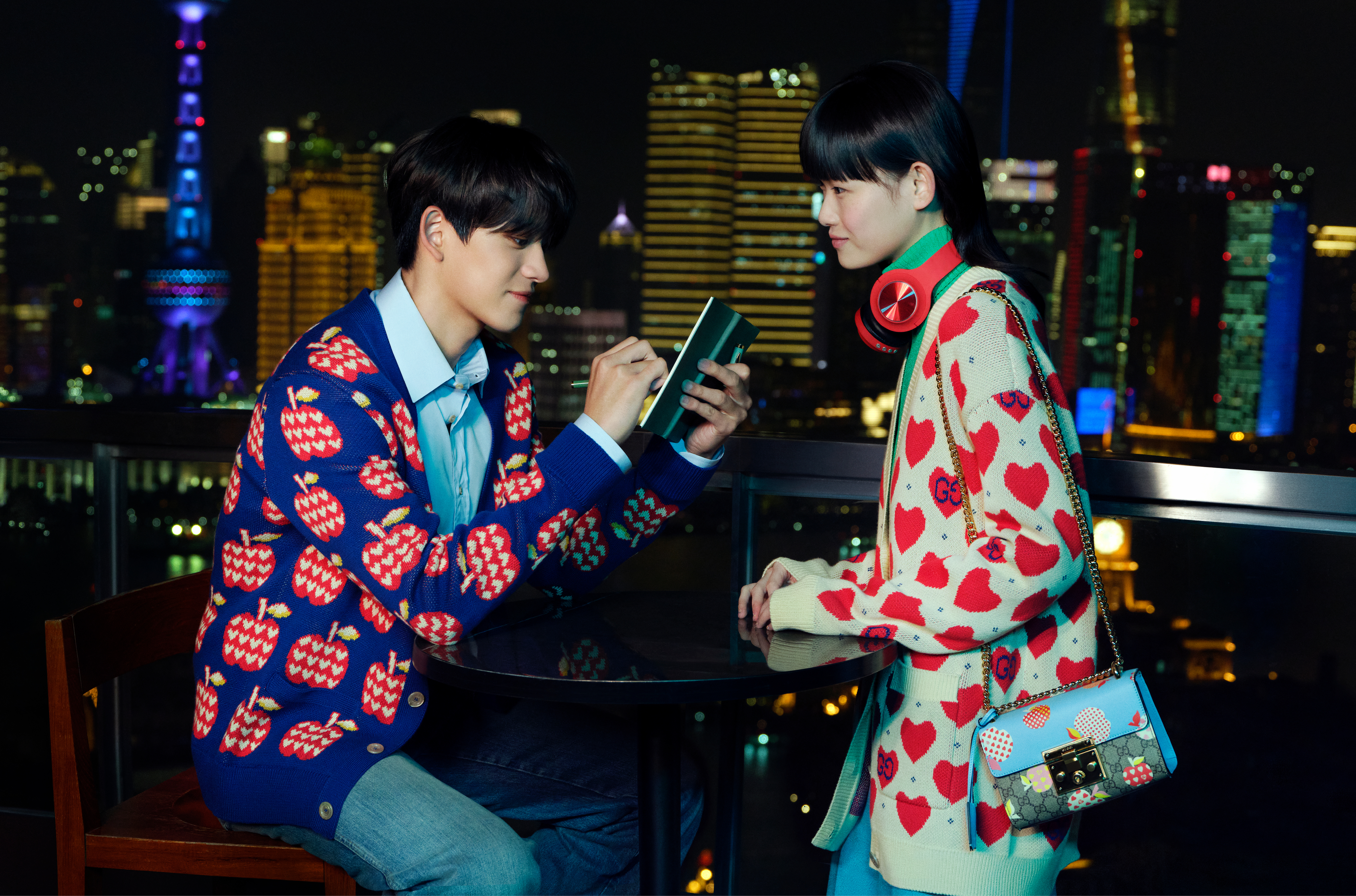 GUCCI 的七夕特別系列｜充滿趣味的愛心與可愛蘋果