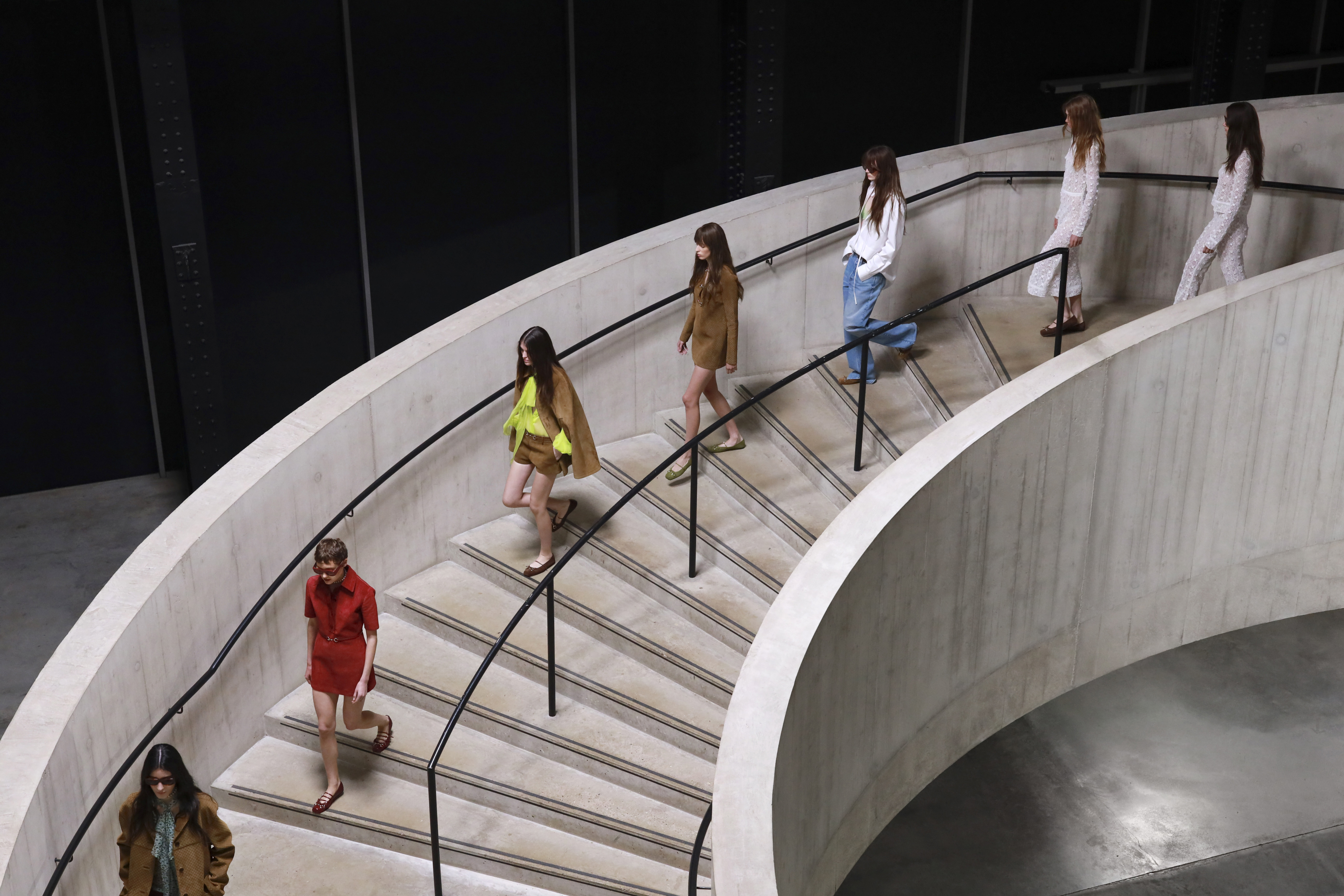 早春趨勢，秀場預見 Early Spring Trends: A Runway Preview
