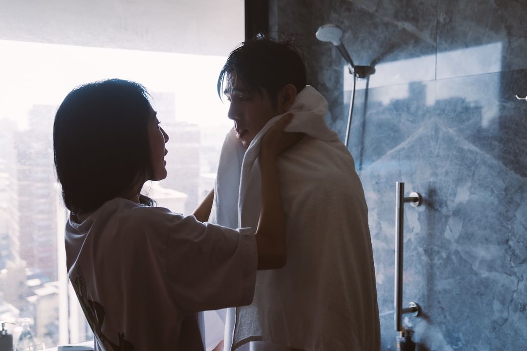 Netflix《影后》你追了嗎？盤點五對令觀眾「心癢癢」的 CP 組合：周凡流氓姐弟戀、胖姐壁虎最令人揪心組合…