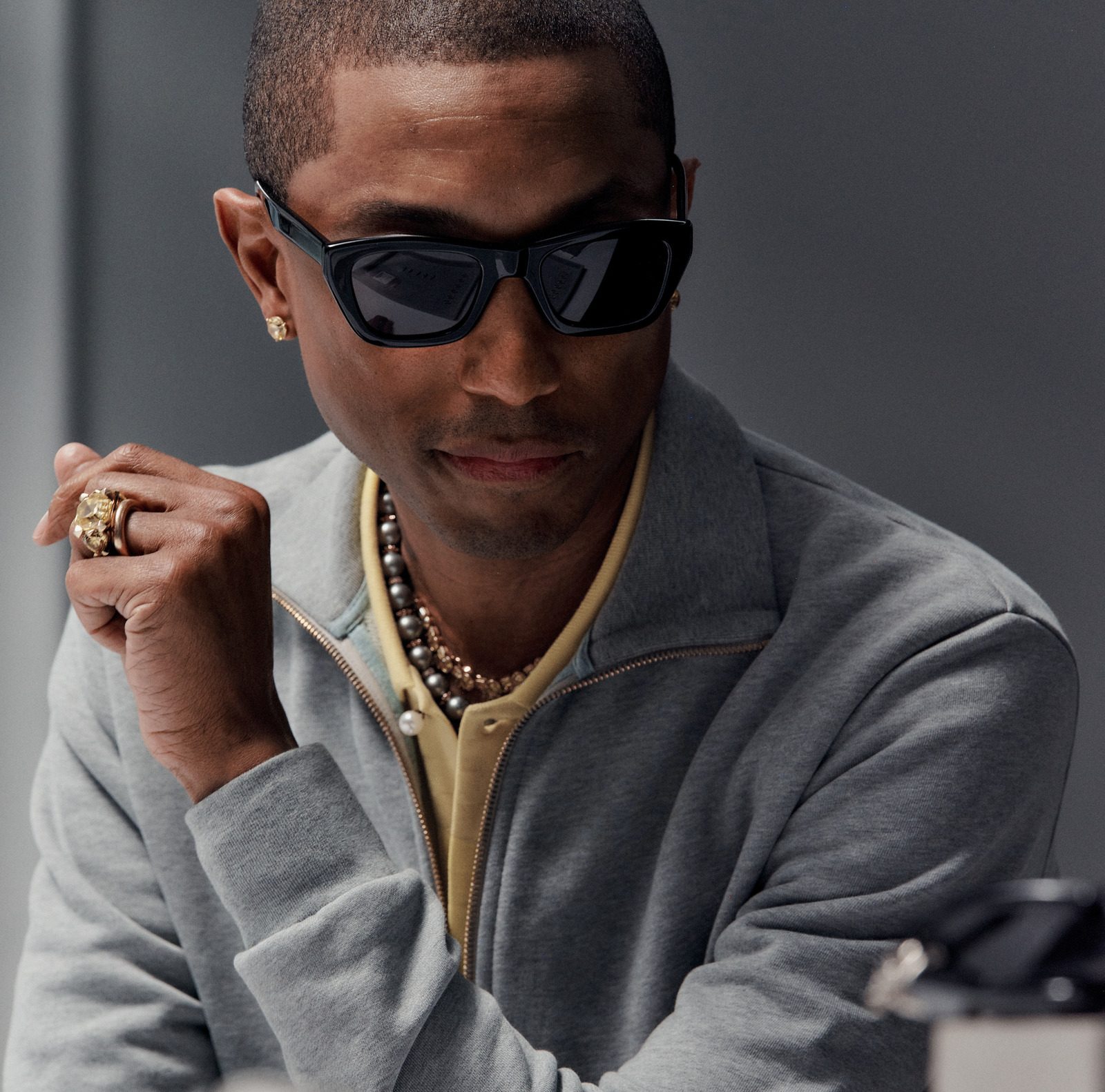 Pharrell Williams X Tiffany & Co. Titan 系列:Titan Setting 工藝革新!懸浮鑽石與大溪地珍珠詮釋極致奢華